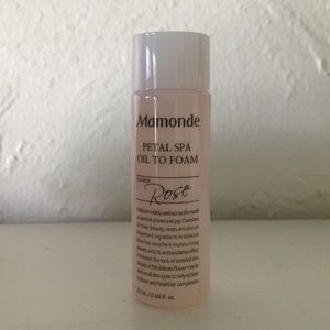 5/$25 • Mamonde • Petal Spa Oil to Foam Rose